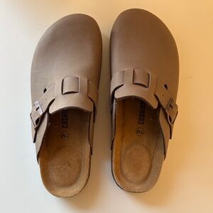 Cushionaire Brown Mules for Women